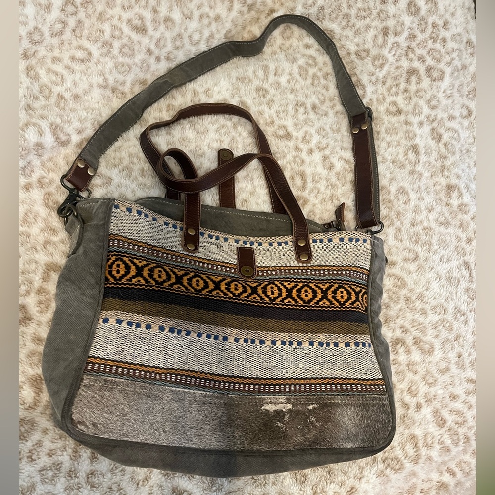 Myra Bag with Brown and White Details